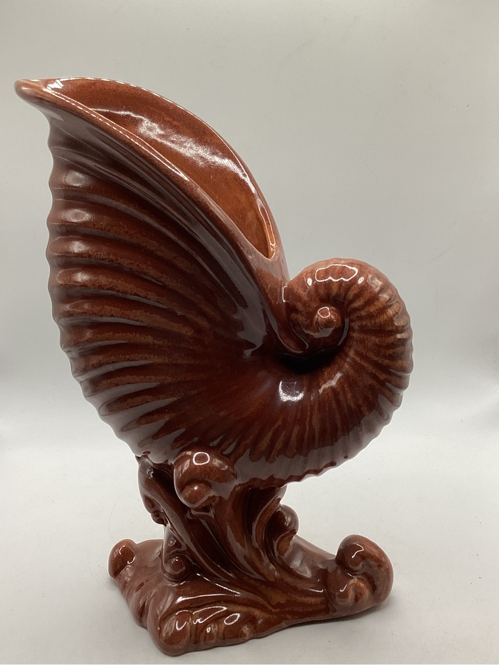 vintage Royal Haeger USA #321 nautilus/conch shell cornucopia vase